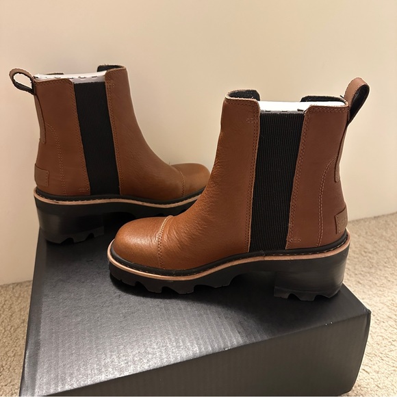 Sorel Joan Now Chelsea Boots - Velvet Tan - Picture 2 of 9